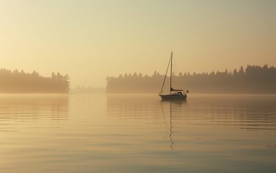 Jak kompleksowo przygotować się do samodzielnych rejsów i bezpiecznego pływania